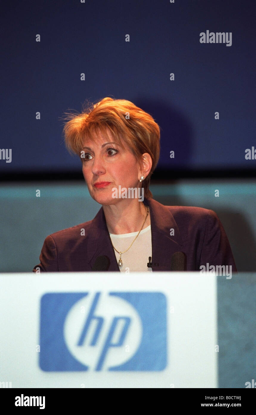 Présidente et chef de la direction de Hewlett-Packard Carly Fiorina après un H-P Actionnaires réunion spéciale à Cupertino CA en 2002 Banque D'Images