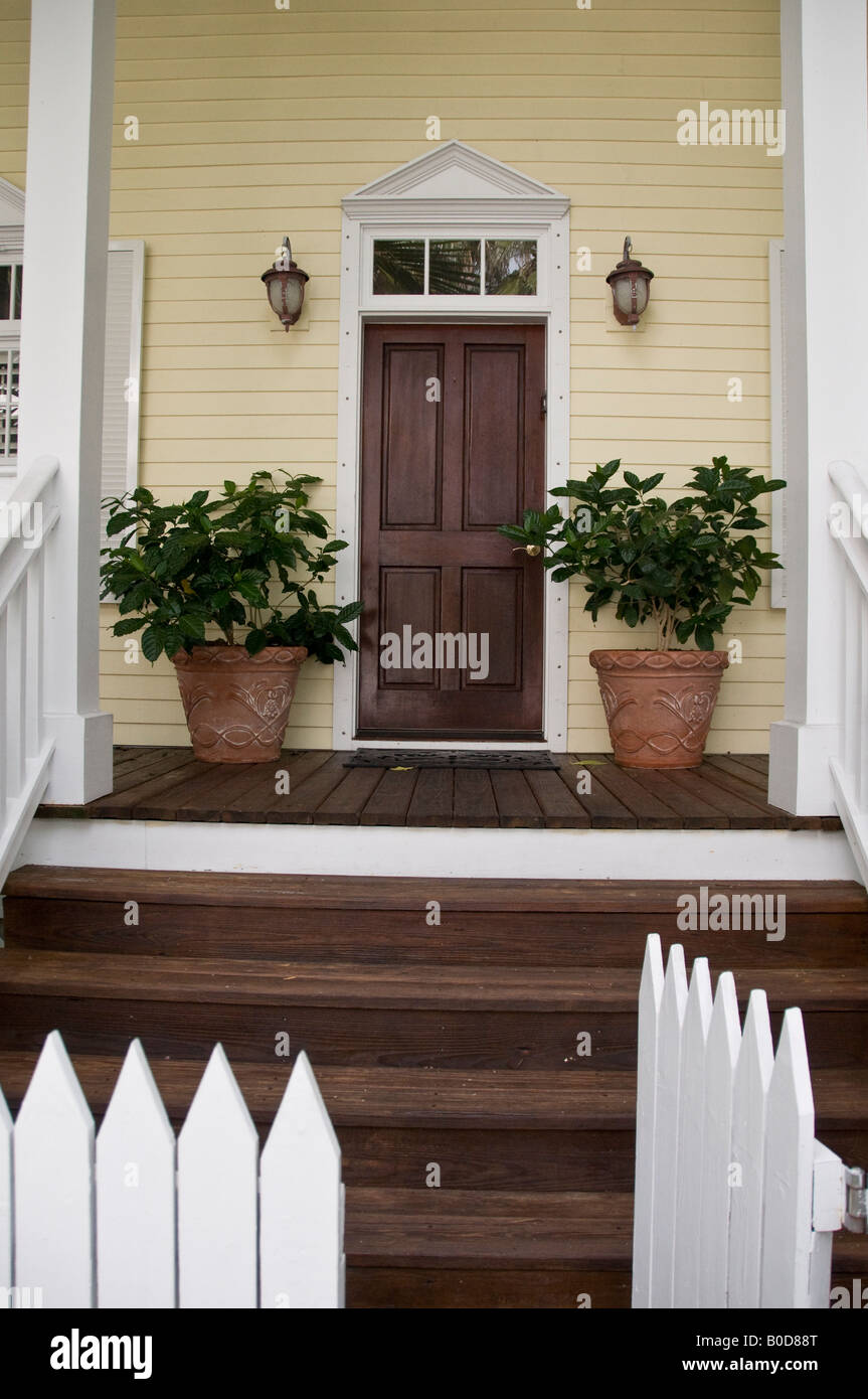 Nouveau typique maison en bois construite en style ancien dans le domaine de l'Annexe Truman Key West Florida Banque D'Images