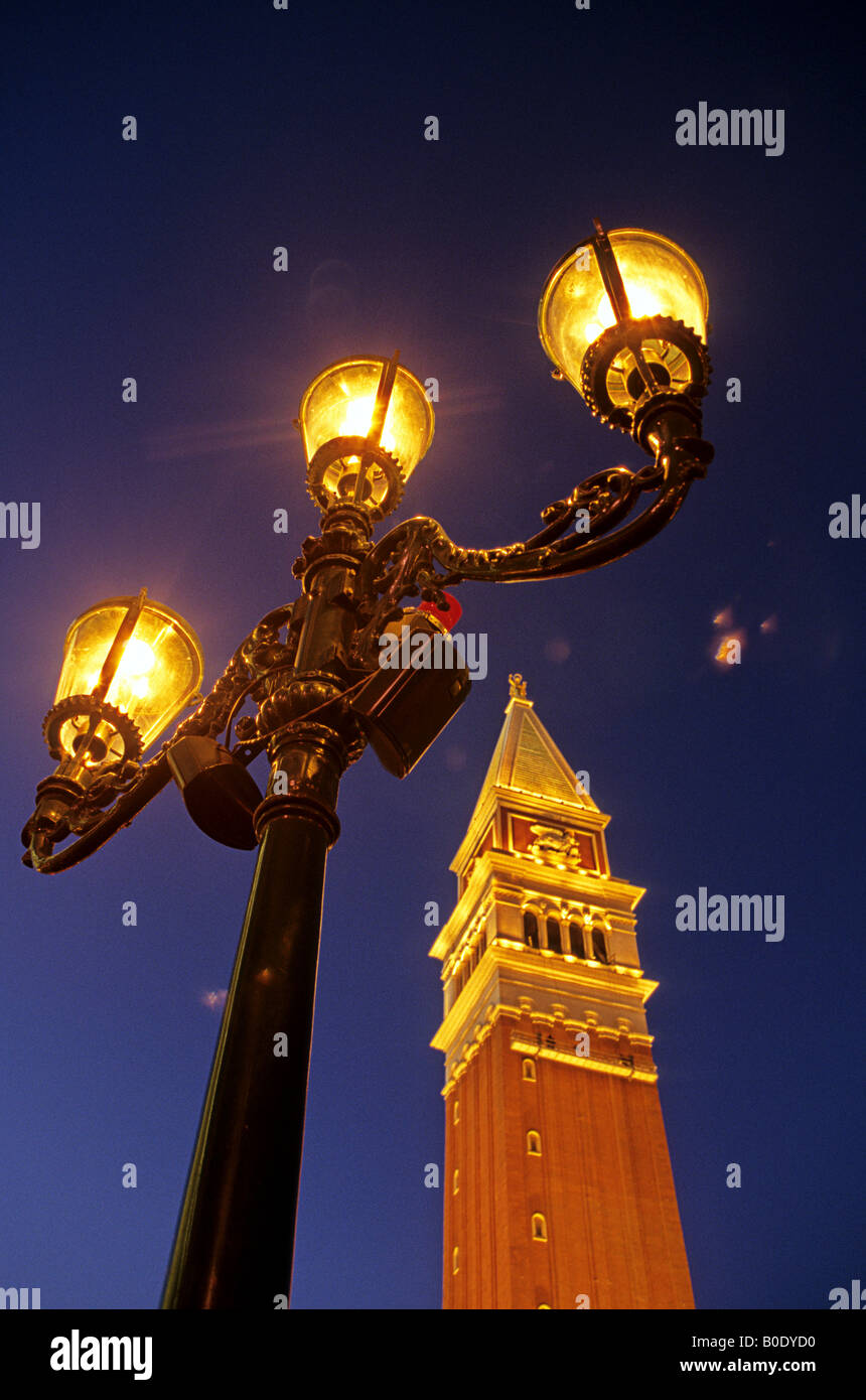 L'extérieur de l'hôtel vénitien et Casino Las Vegas NEVADA USA Banque D'Images