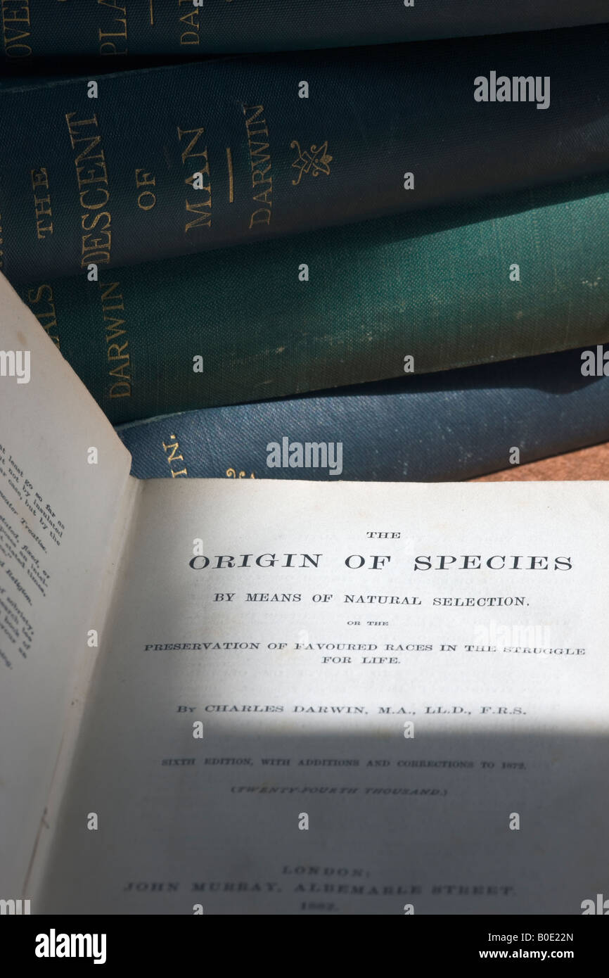 Page de titre de l'origine des espèces par Charles Darwin 19e siècle édition publiée par John Murray Banque D'Images