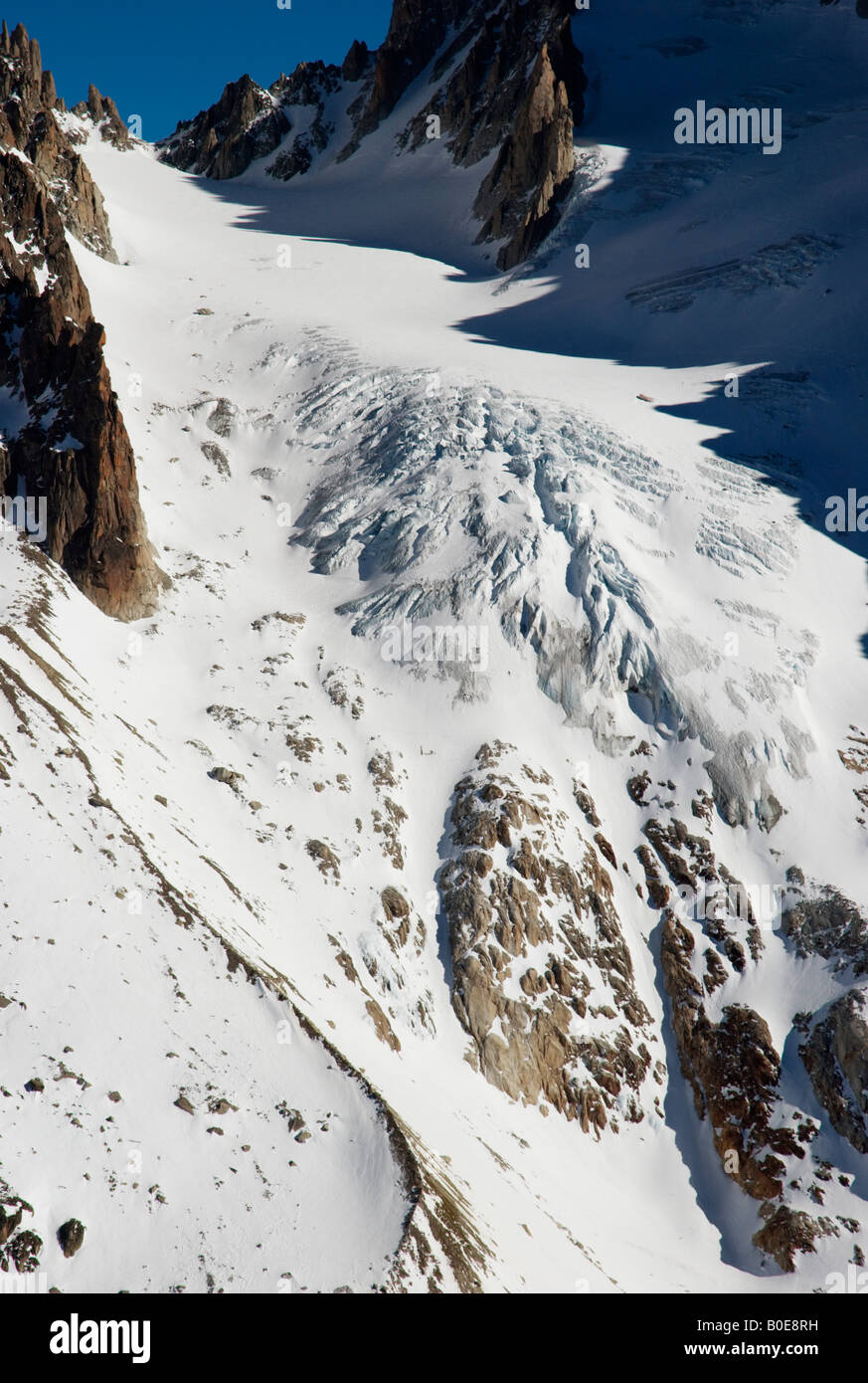 Chardonnet Glacier et col du Chardonnet (3323m) sur le premier jour de la Haute Route Chamonix-Zermatt classique, Argentière, France Banque D'Images