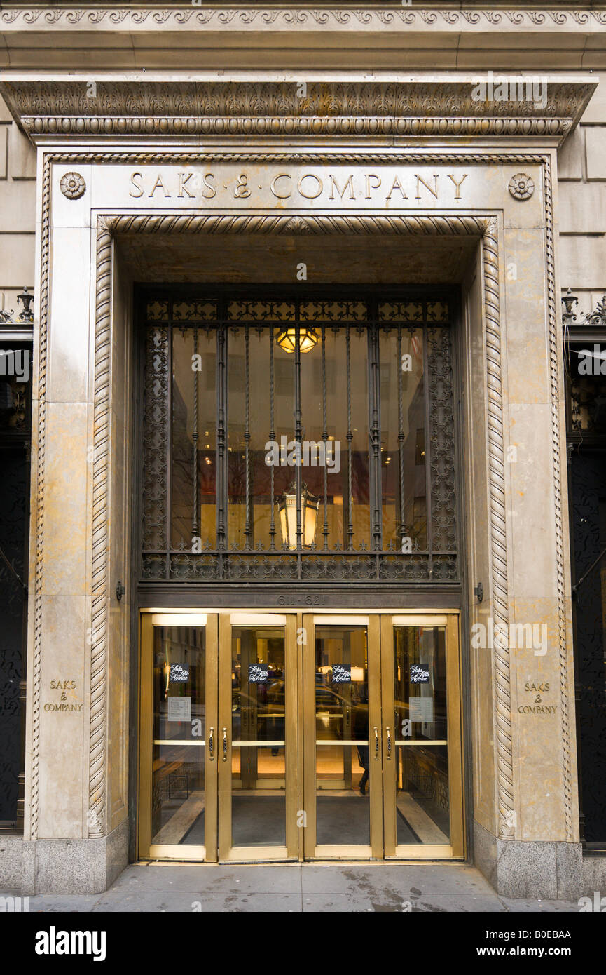 Grand magasin Saks Fifth Avenue, Manhattan, New York, New York City Banque D'Images