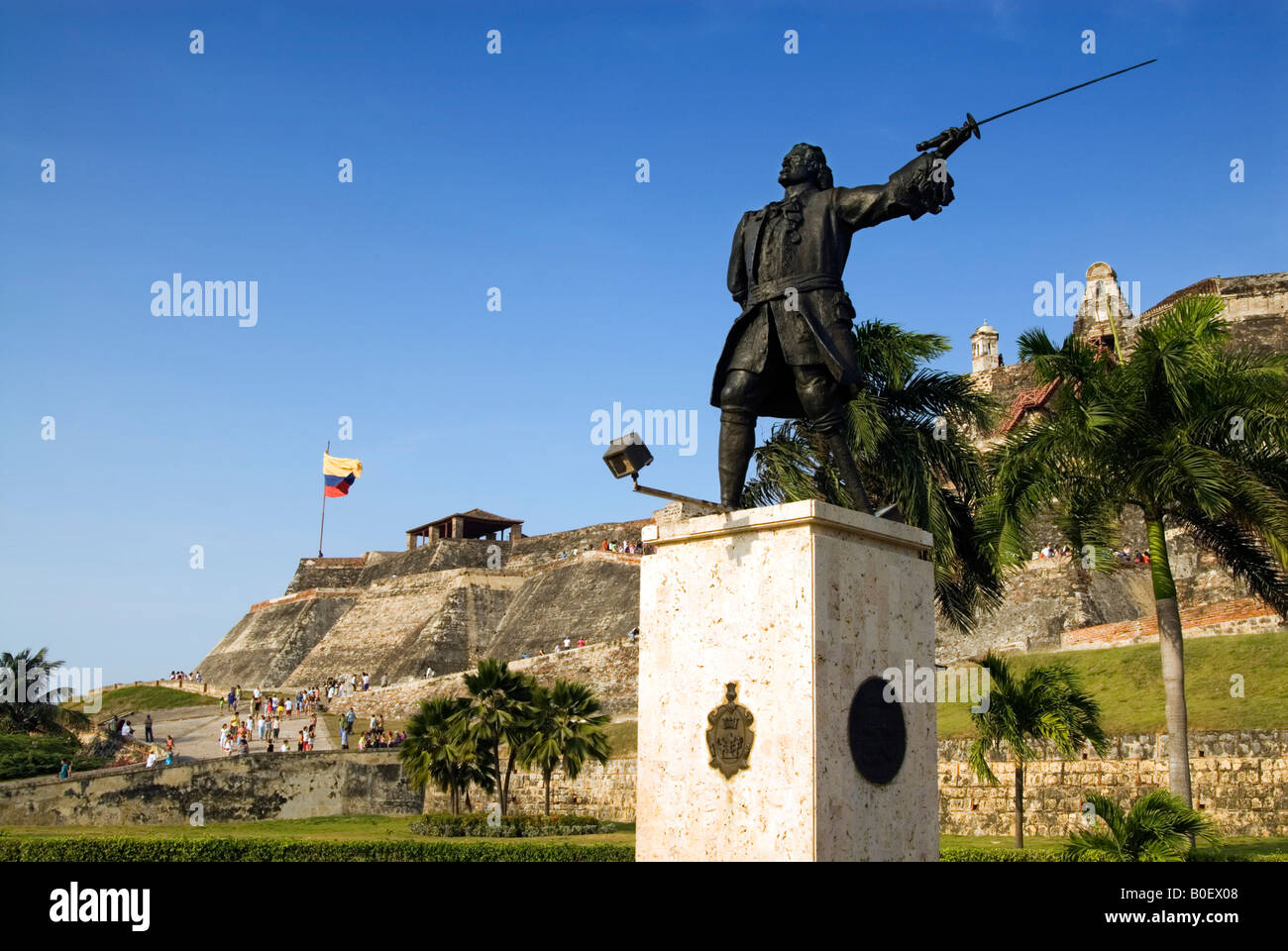 Statue de Blas de Lezo devant le Castillo de San Felipe de Barajas, Cartagena de Indias, Colombie Banque D'Images