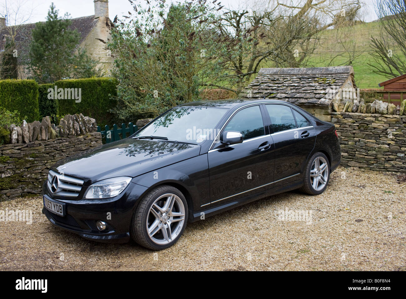Mercedes C350 noir berline sport Cotswolds Oxfordshire Royaume-Uni Banque D'Images