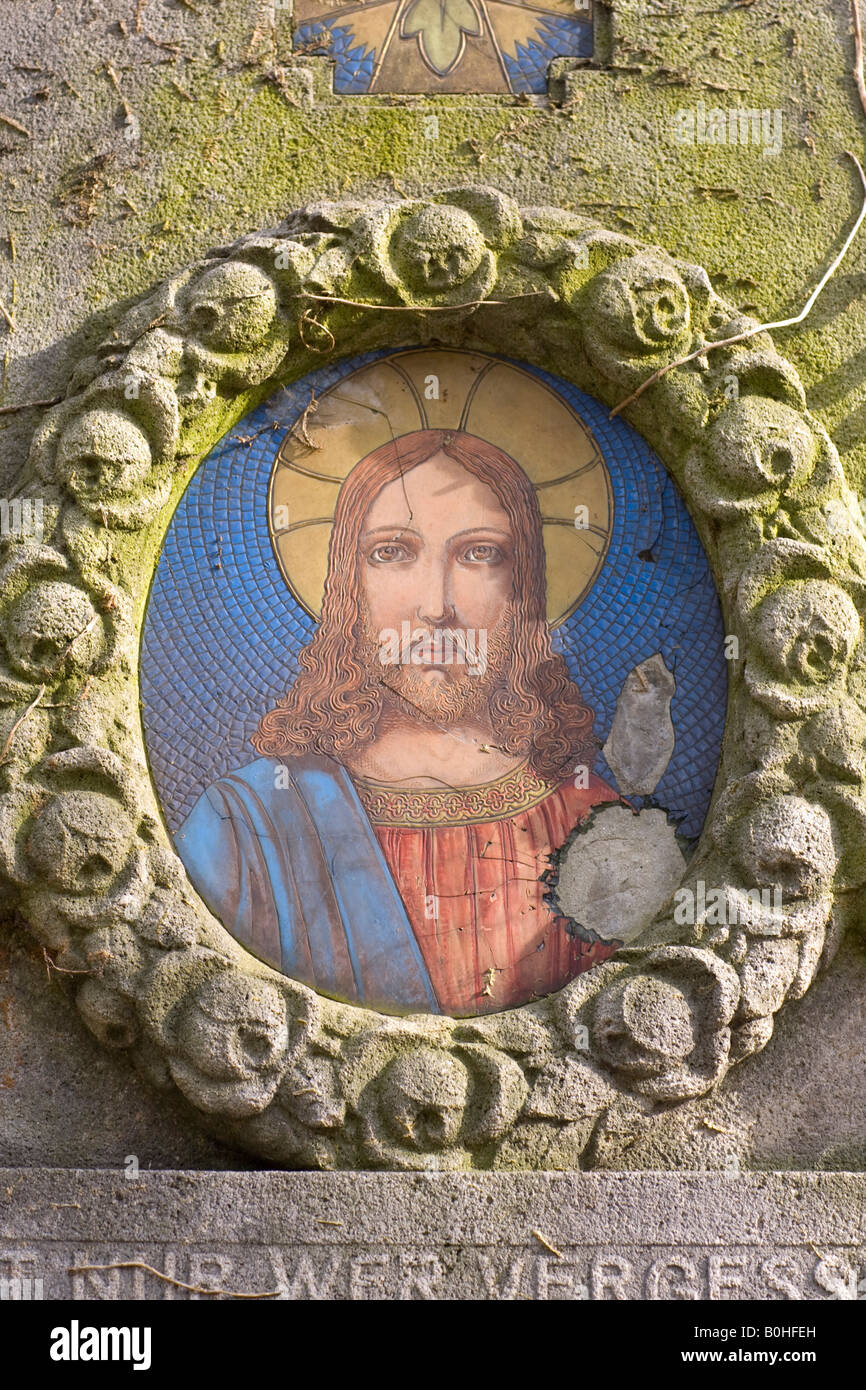 Portrait de Jésus, Alter, Suedfriedhof vieux cimetière dans le sud de Munich, Bavière, Allemagne Banque D'Images