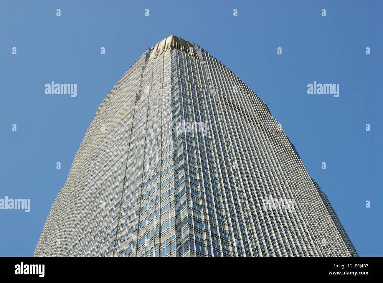 Gratte-ciel futuriste à New York City Banque D'Images