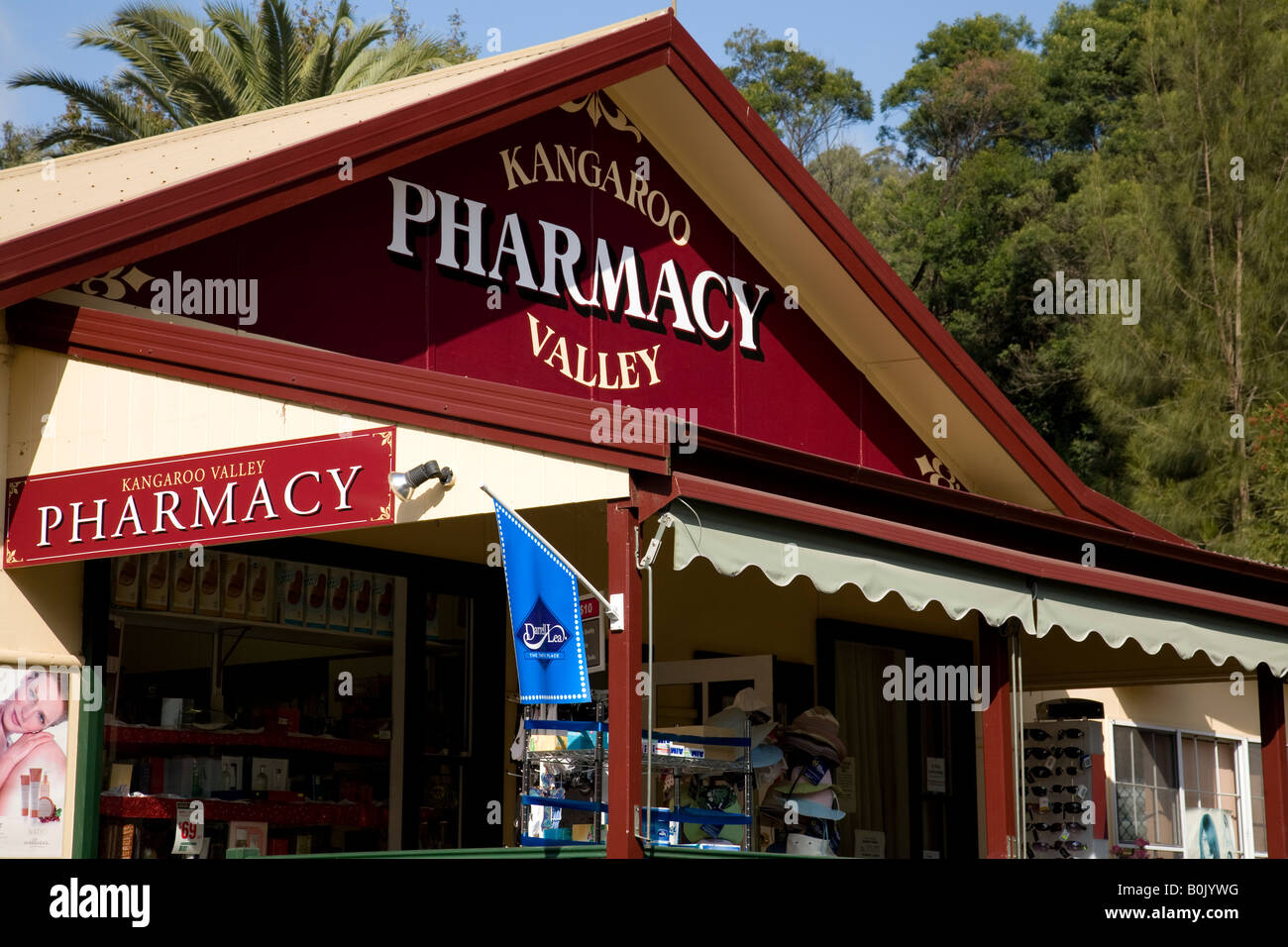 Magasin de pharmacie dans le township de la vallée de kangourou, nouvelle galles du Sud, Australie Banque D'Images