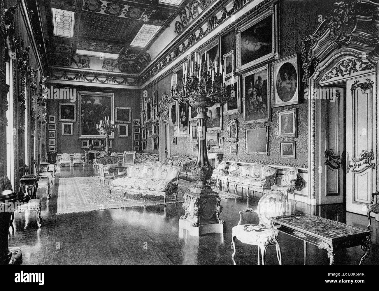 La Waterloo Chamber, Apsley House, 1908.Artiste : HN King Banque D'Images