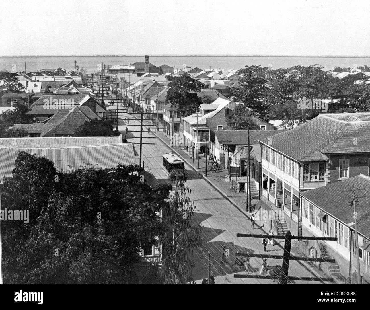 Vieille rue King à sud, Kingston, Jamaïque, c1905.Artist : Adolphe Duperly & Fils Banque D'Images