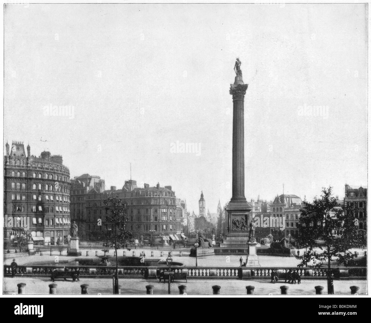 Trafalgar Square, Londres, fin du xixe siècle. Artiste : John L Stoddard Banque D'Images