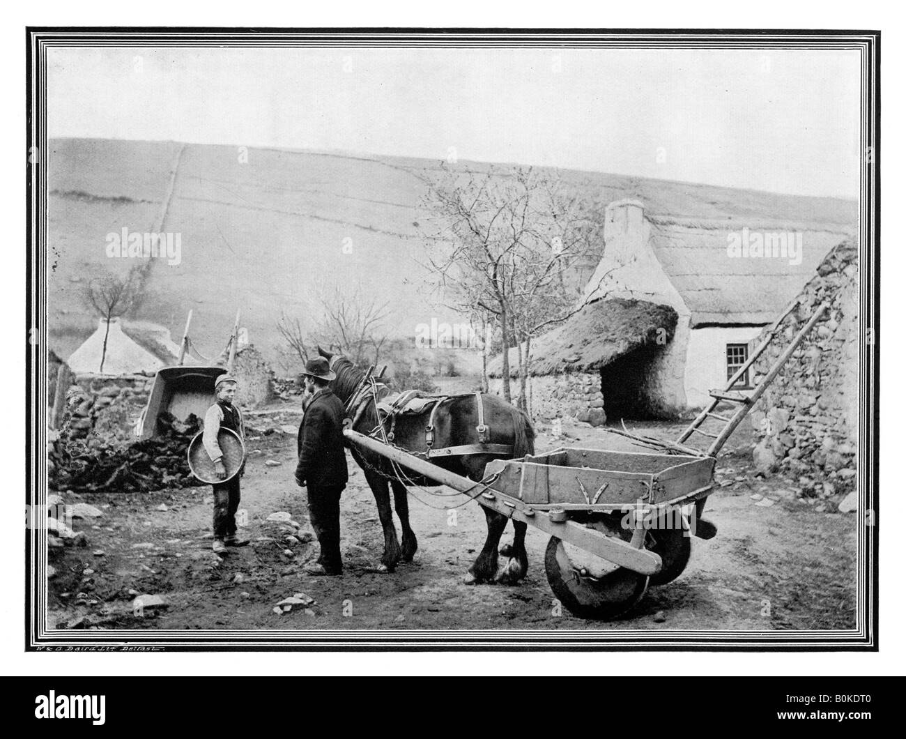 'Old Irish Low-Back Voiture', 1901.Artiste : R Welsh Banque D'Images