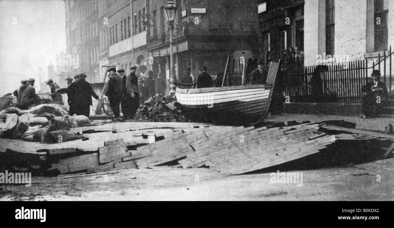 Les dégâts sur le Victoria Embankment, London, 1928 (1936). Artiste : Inconnu Banque D'Images