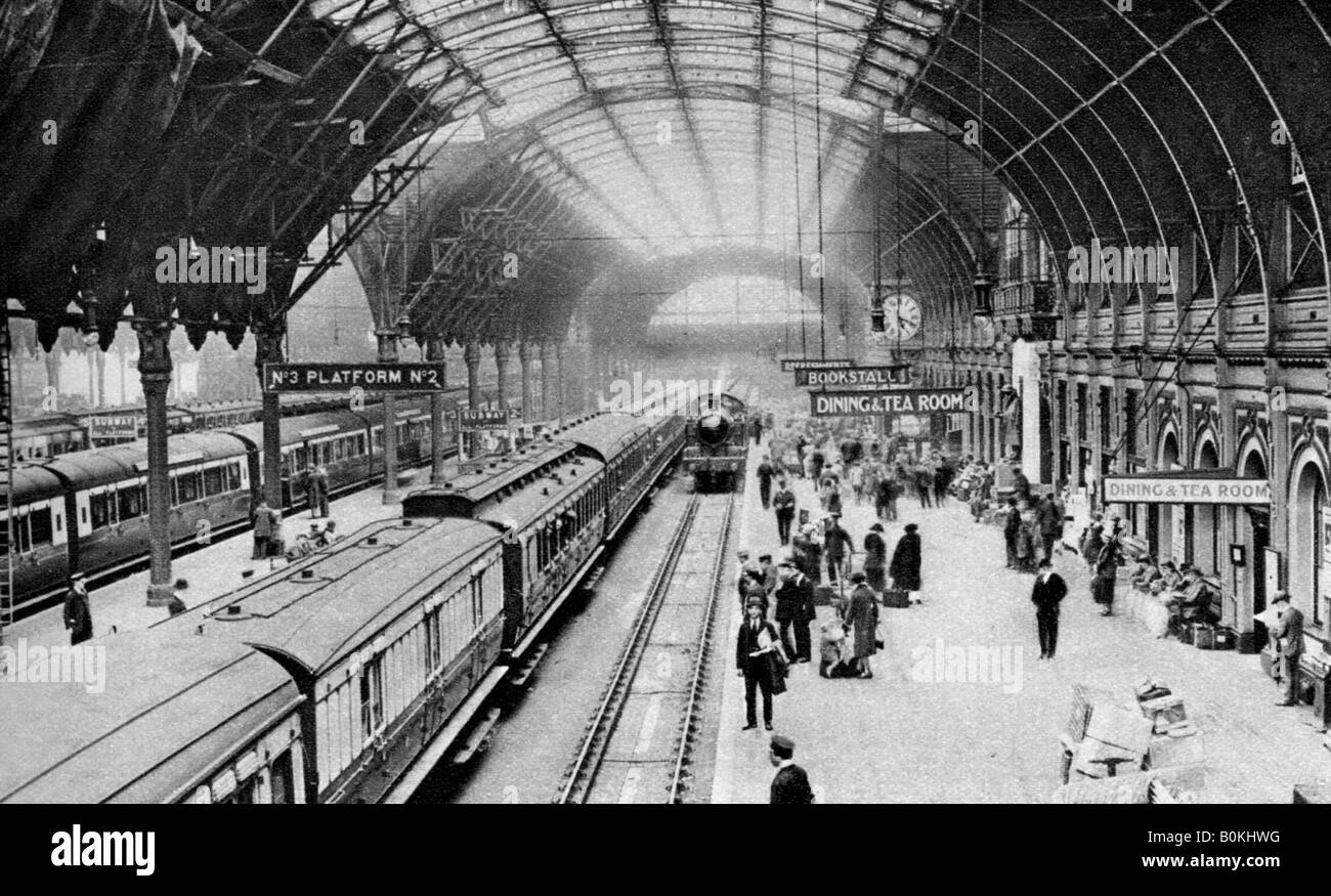 La gare de Paddington, Londres, 1926-1927.Artist : McLeish Banque D'Images