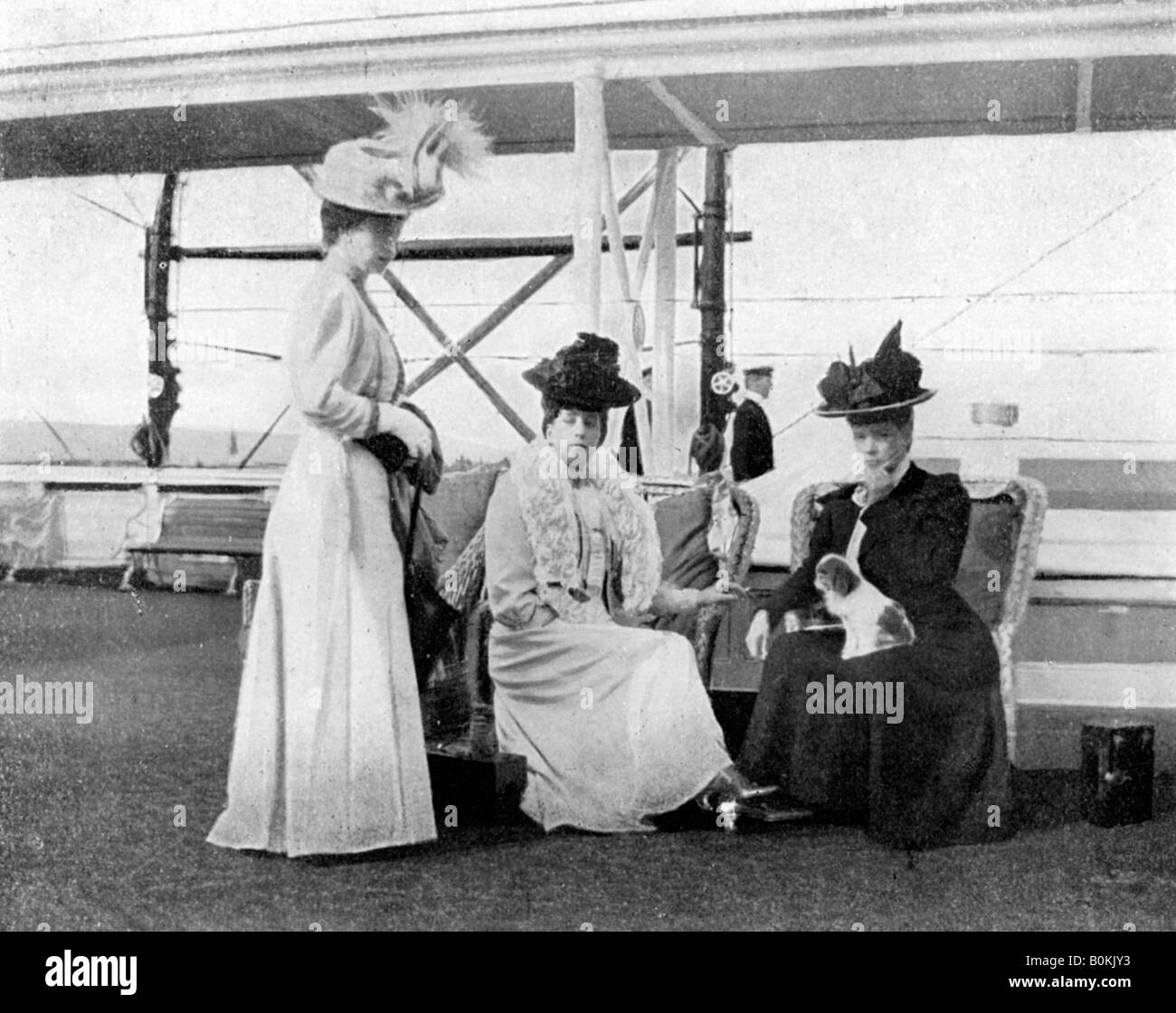 À bord du yacht royal Victoria et Albert III, 1908.Artiste : Queen Alexandra Banque D'Images