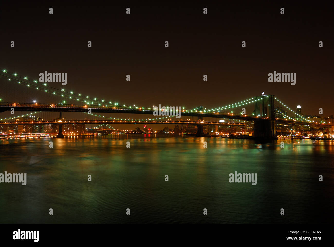 Pont de Brooklyn au cours de l'East River, New York Banque D'Images
