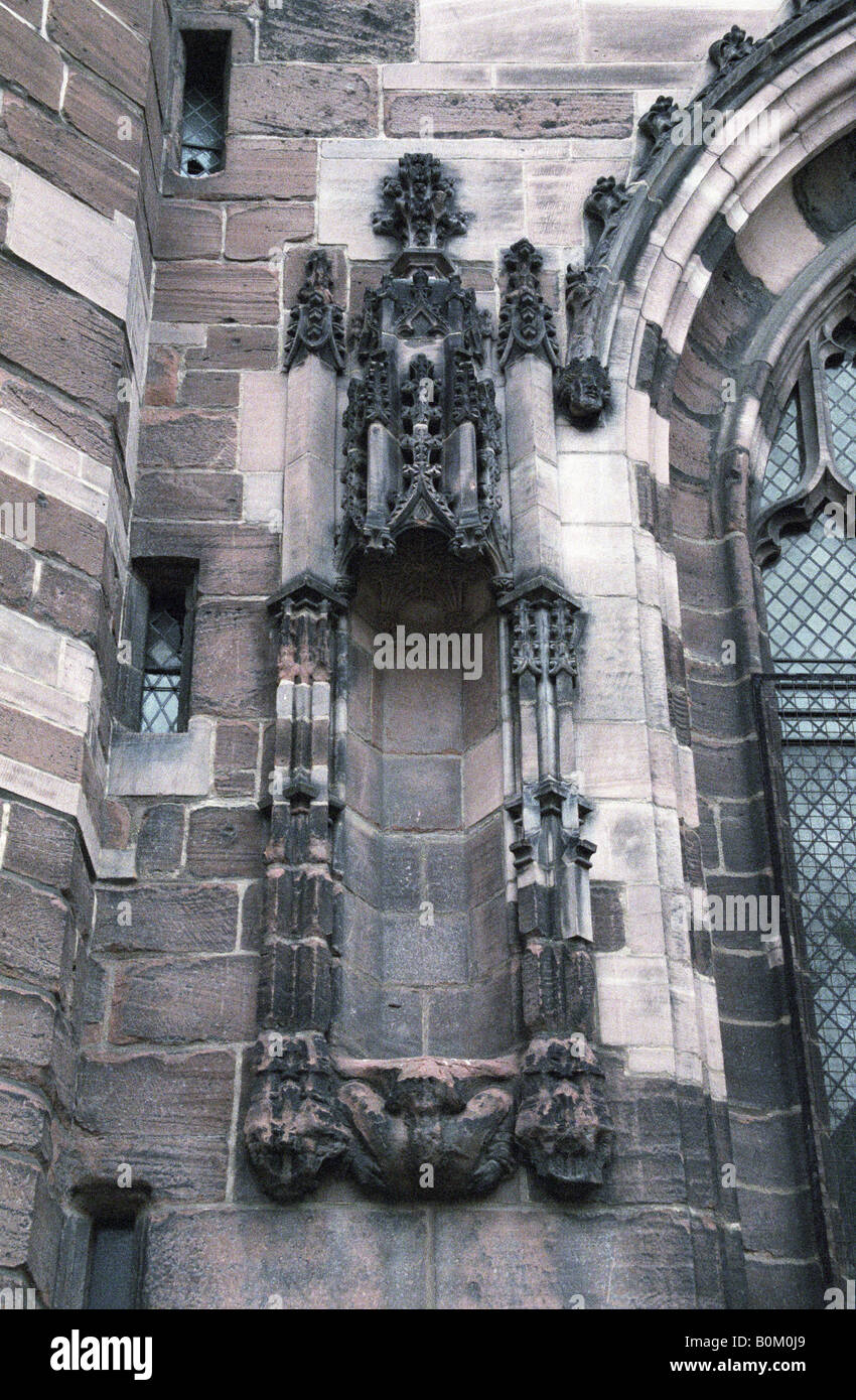 Détail de la sculpture de la cathédrale de Chester (St. Werburgh's), Chester, England, Printemps 2008 Banque D'Images