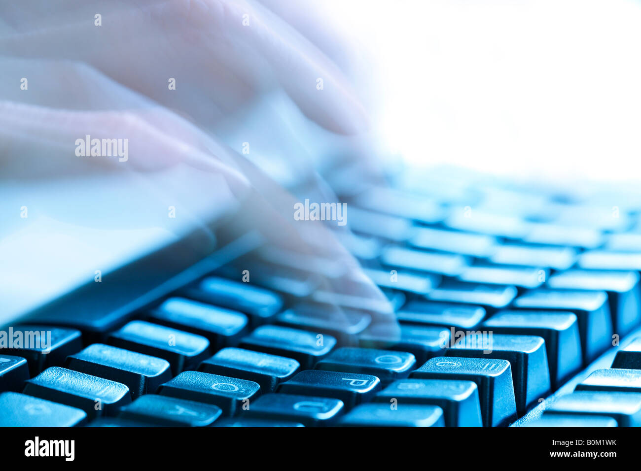 La saisie sur un clavier d'un PC Photo Stock - Alamy