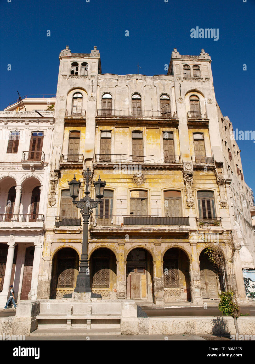 Building Paseo de Marti (El Prado) La Havane Cuba Banque D'Images