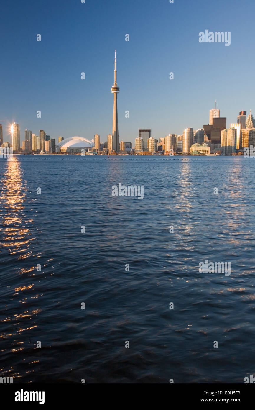 Ville de Toronto avec le lac en premier plan Banque D'Images