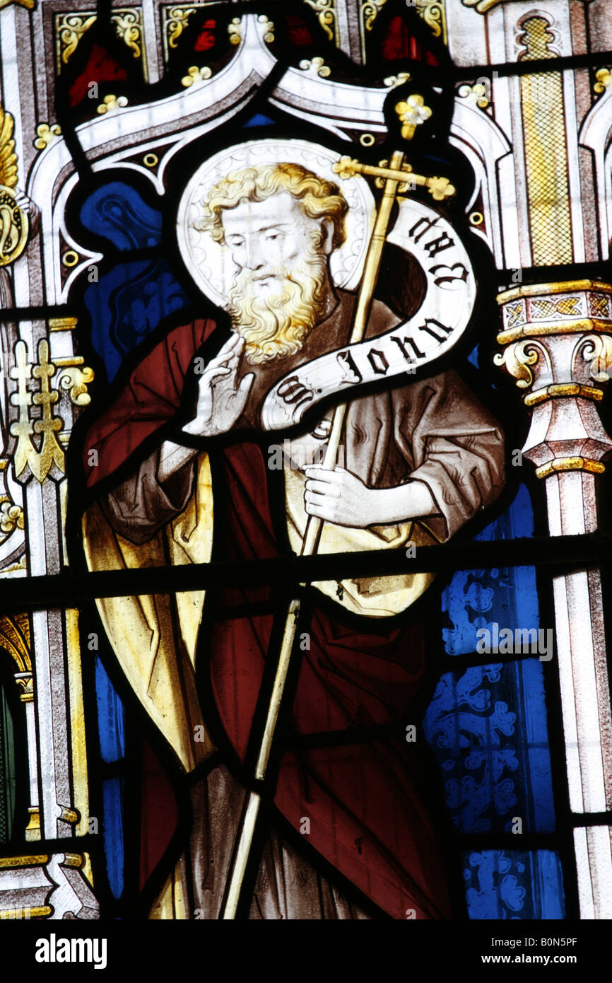 Vitrail représentant Saint Jean Baptiste Église Woodbastwick Norfolk Banque D'Images