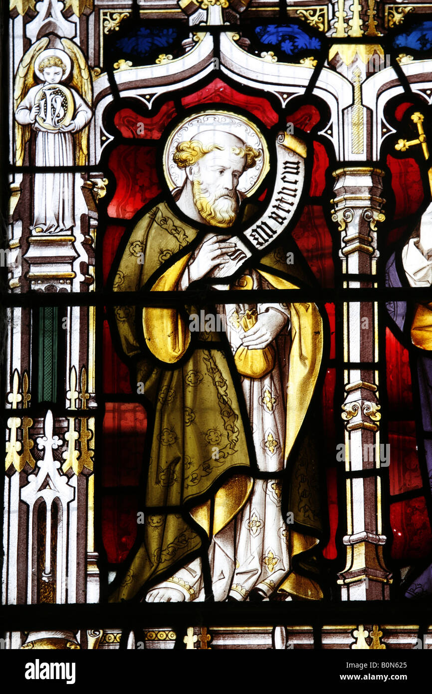 Vitraux de Lavers, Barraud et Westlake, représentant l'église Saint Matthew Woodbastwick de Norfolk Banque D'Images