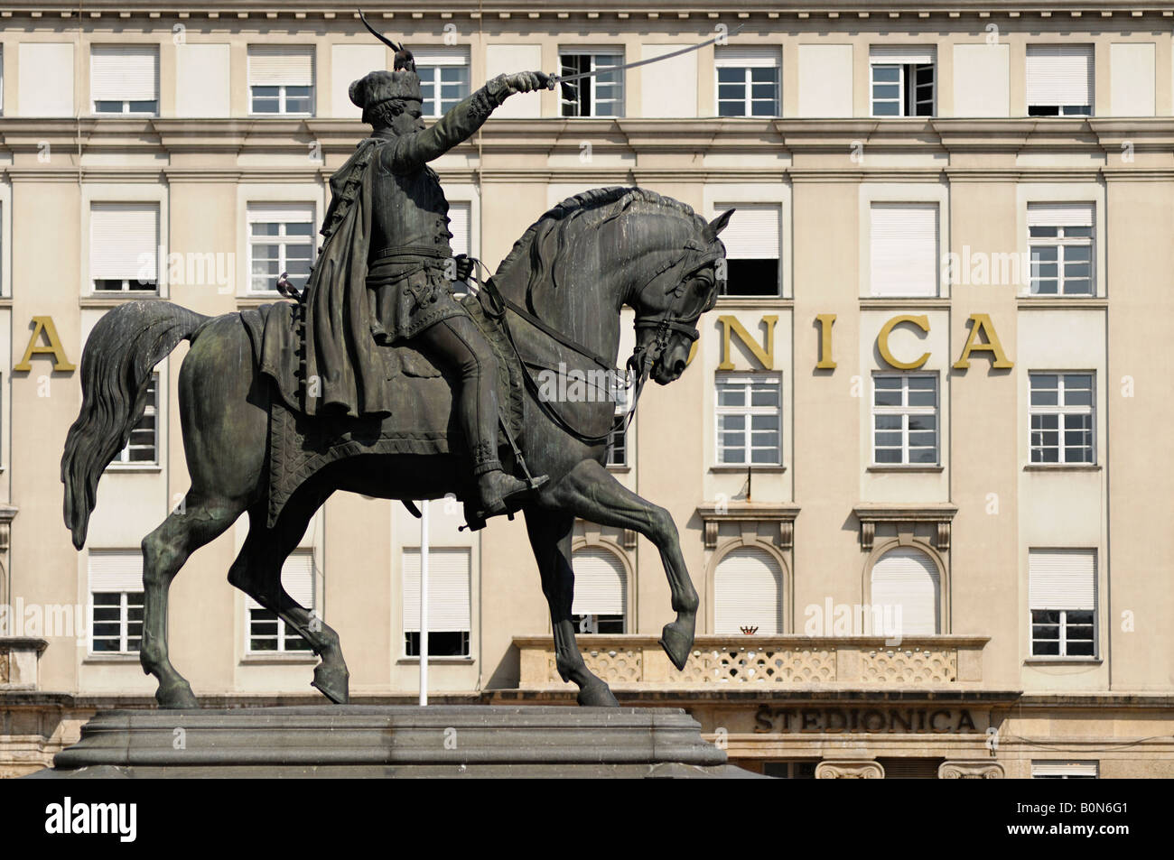 La statue de Josip sur la principale place Ban Jelacic Zagreb Centre Ville Croatie Banque D'Images