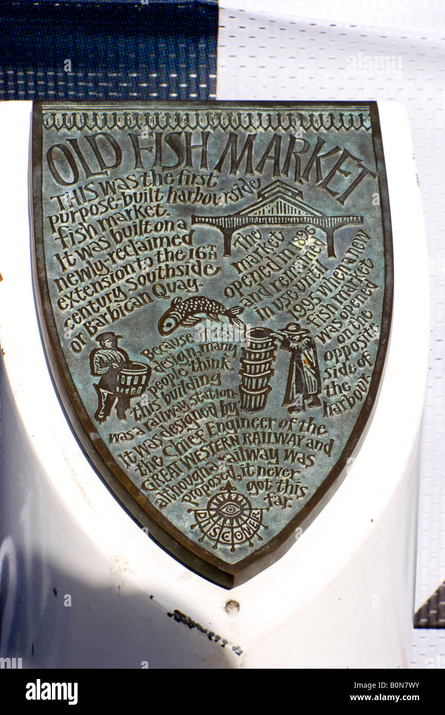 Decorative sign décrivant le vieux marché aux poissons plymouth Devon, Angleterre Banque D'Images