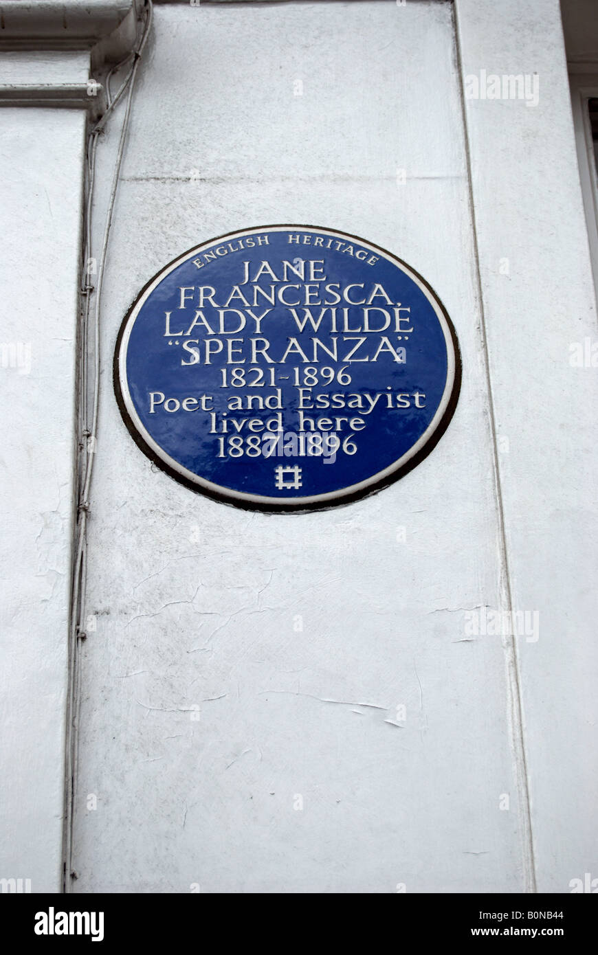 Blue plaque marquant une ancienne maison du poète et essayiste speranza, le nom de plume de lady wilde, mère d'Oscar Wilde, Londres Banque D'Images