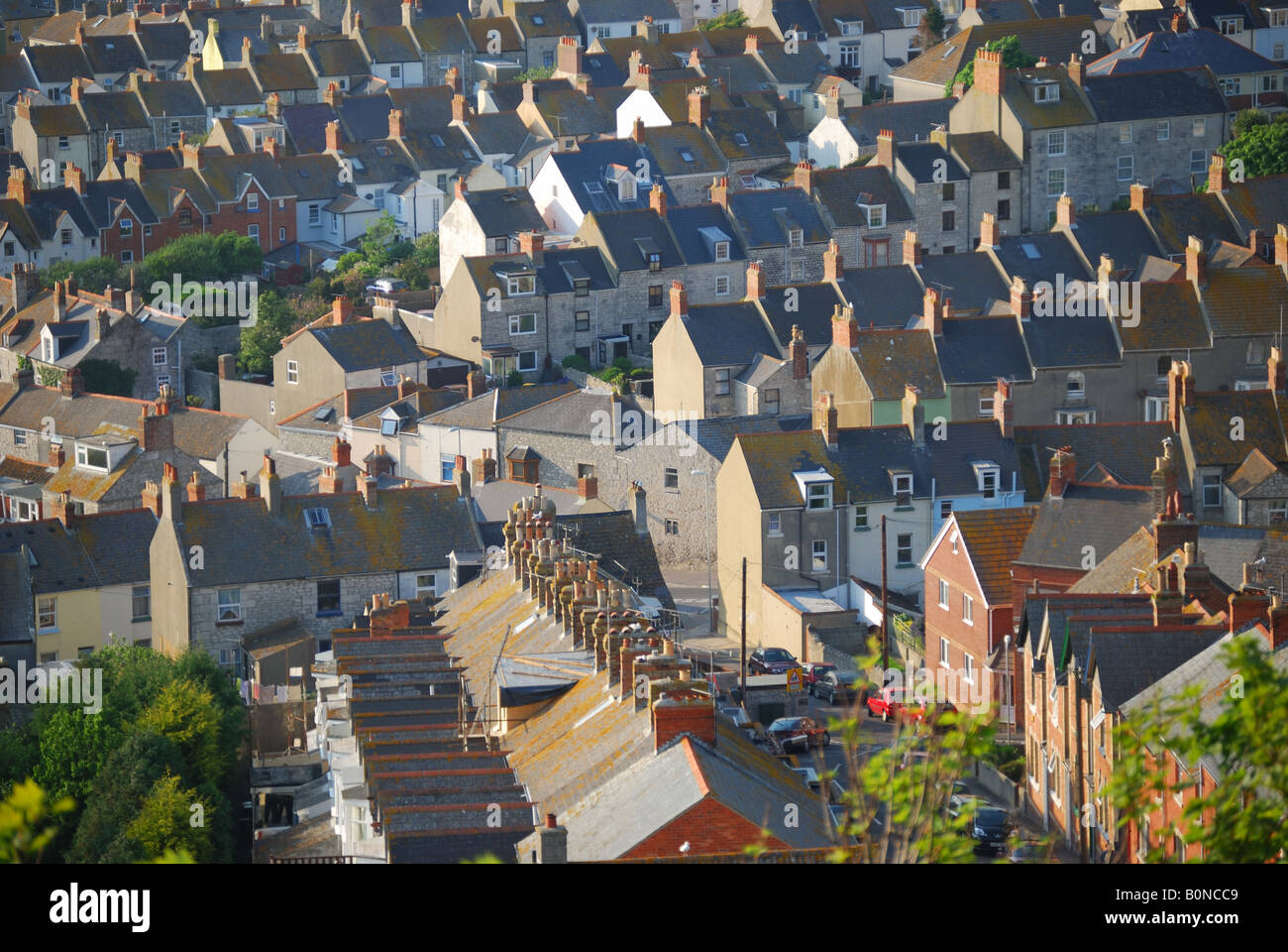 Vue aérienne du village, Fortuneswell, Île de Portland, Dorset, Angleterre, Royaume-Uni Banque D'Images