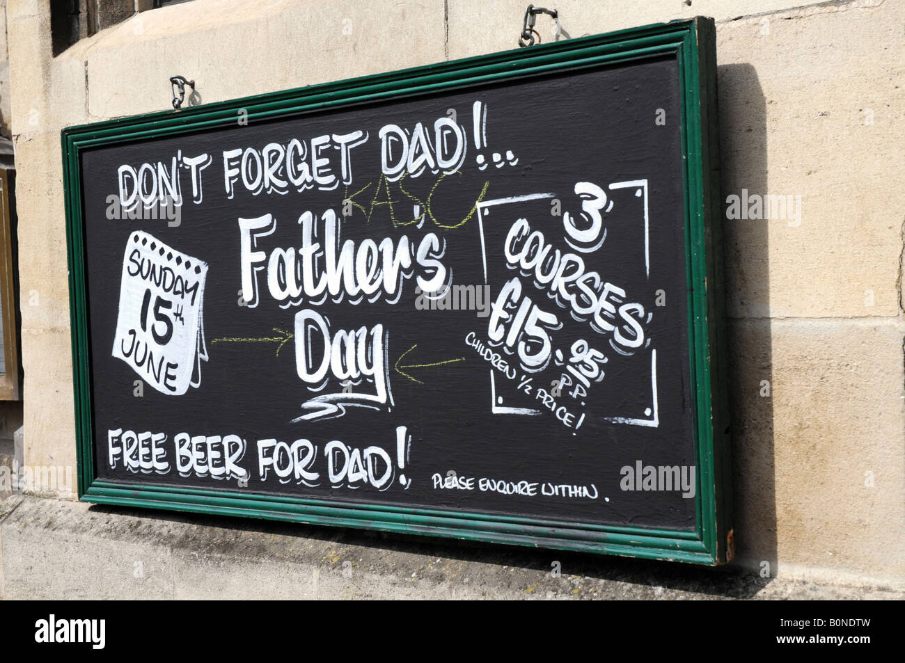 La promotion de la bière de la Fête des pères. Banque D'Images