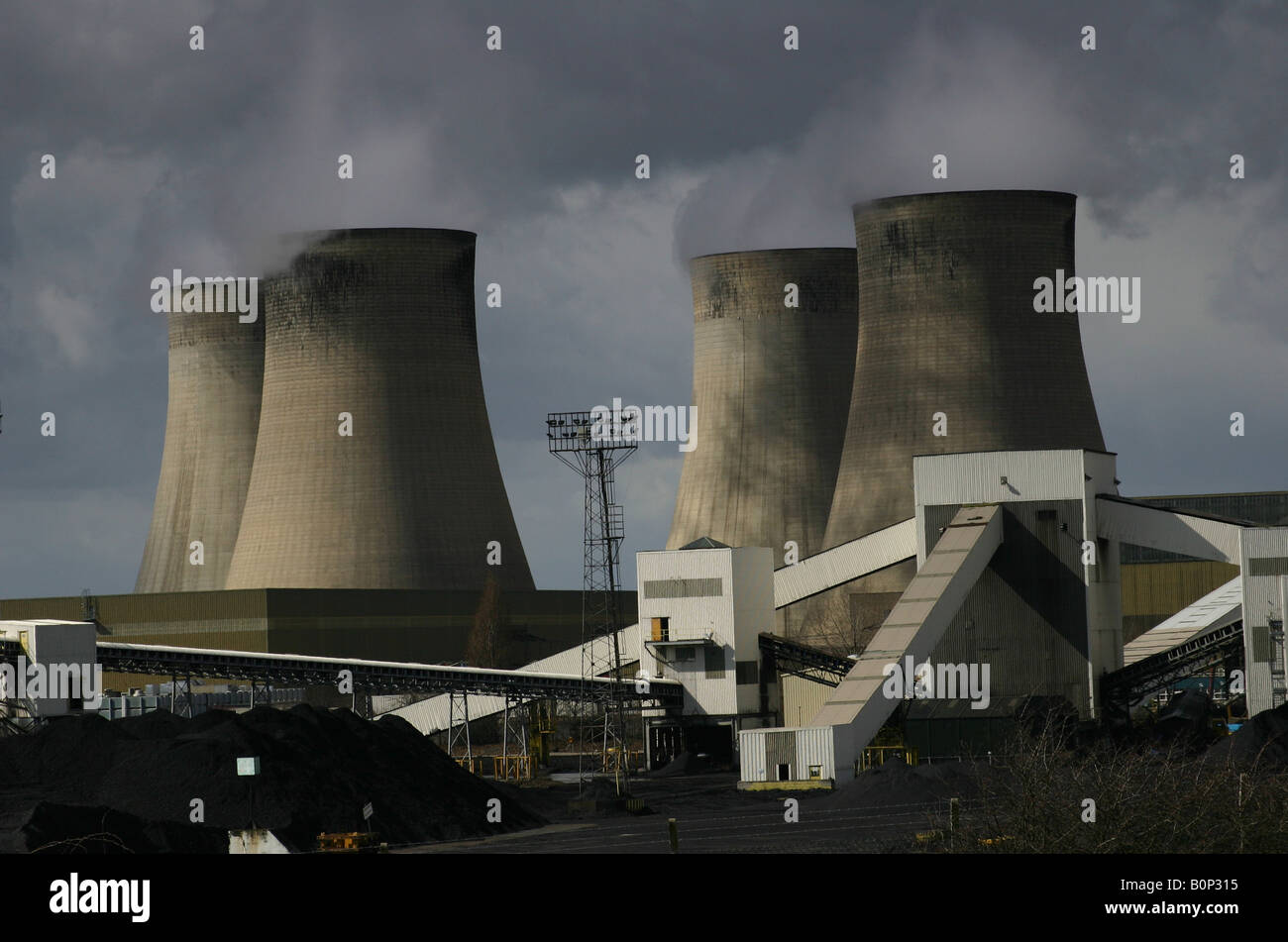 Une centrale électrique à charbon Ratcliffe sur Soar, Nottinghamshire, Angleterre, Royaume-Uni Banque D'Images