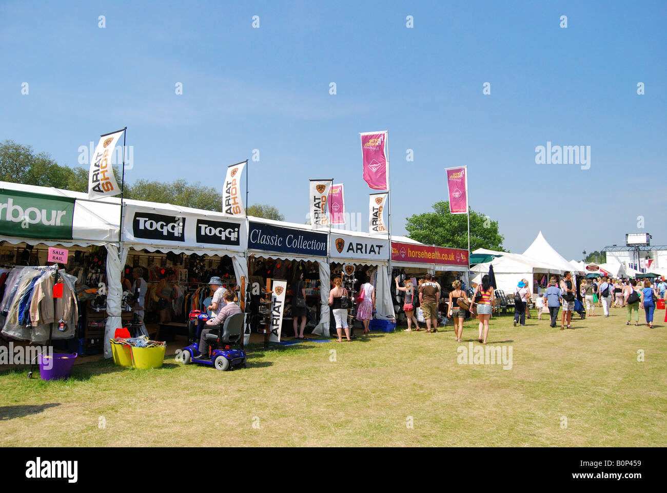 Les stalles, Royal Windsor Horse Show, Home Park, Windsor, Berkshire, Angleterre, Royaume-Uni Banque D'Images