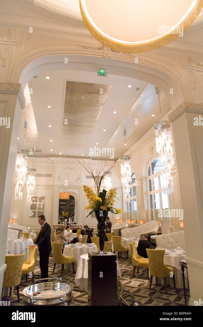 Préparatifs avant la soirée d'ouverture de Gordon Ramsays nouveau