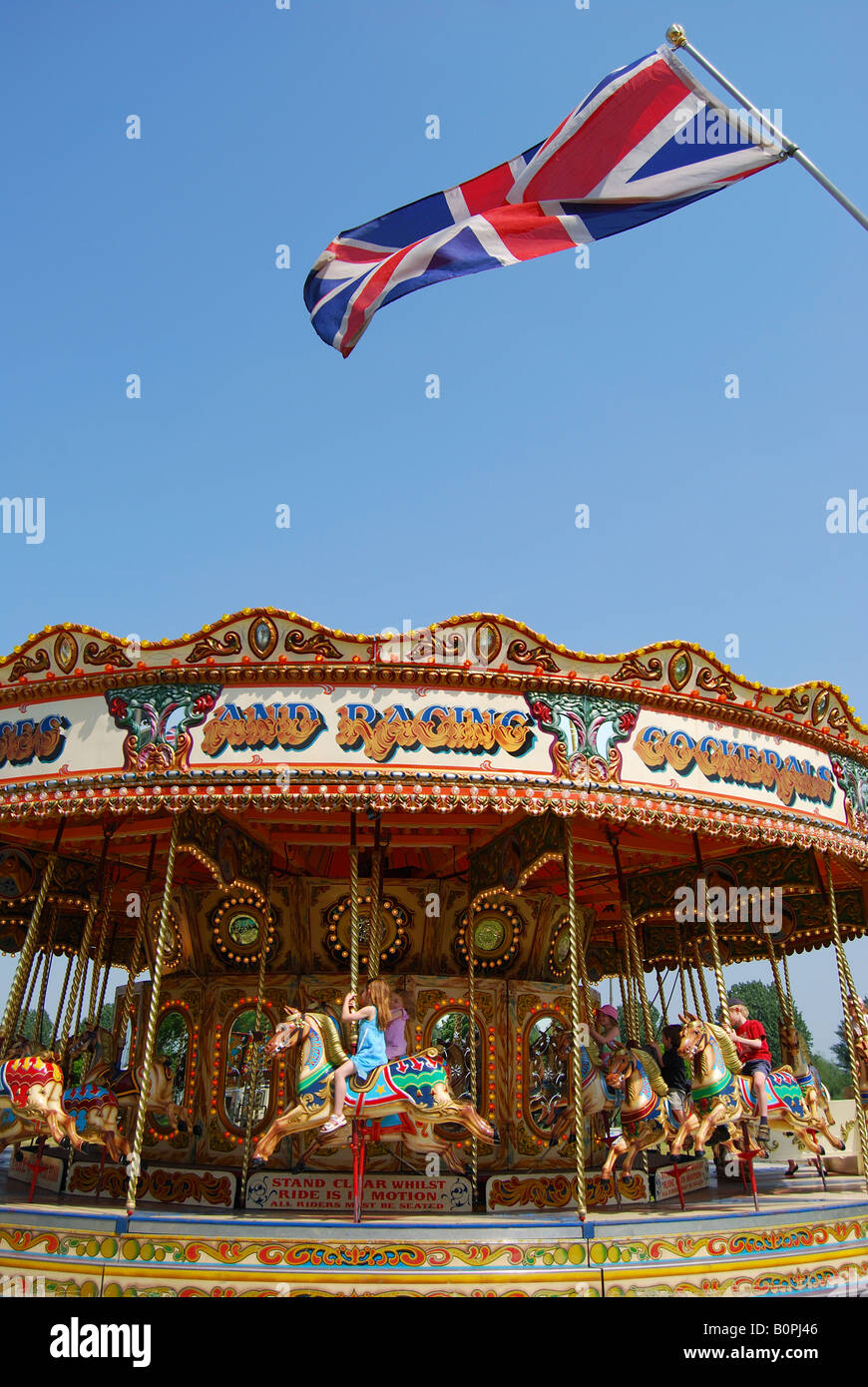 Carrousel pour enfants, Royal Windsor Horse Show, Home Park, Windsor, Berkshire, Angleterre, Royaume-Uni Banque D'Images