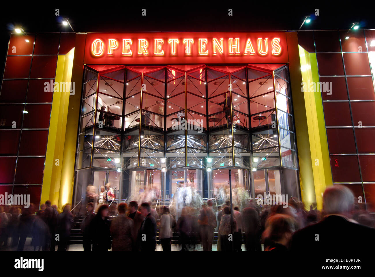 Le théâtre musical Operettenhaus à la Reeperbahn à Hambourg, Allemagne Banque D'Images