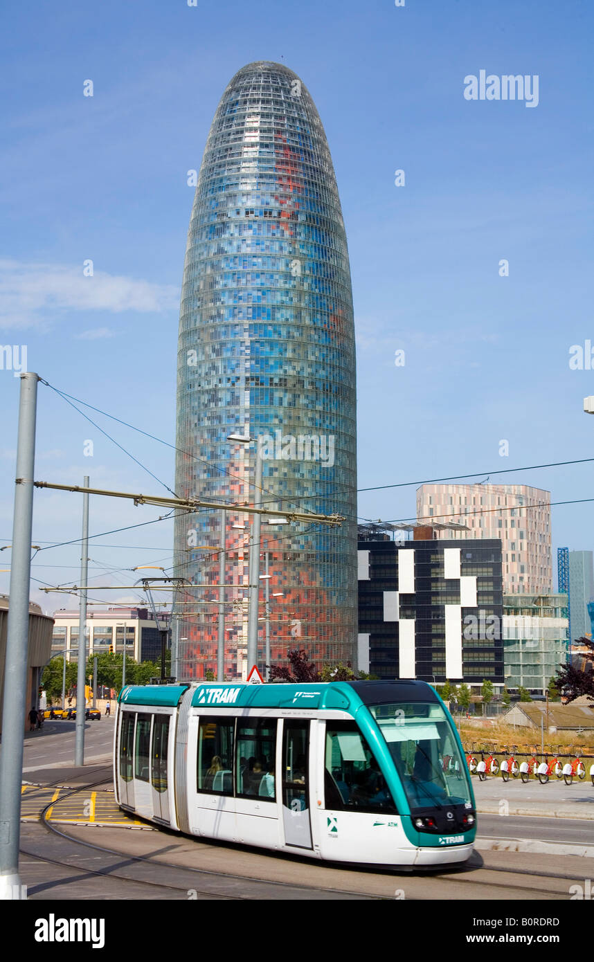 Le bâtiment Torre Agbar à Barcelone Espagne Banque D'Images