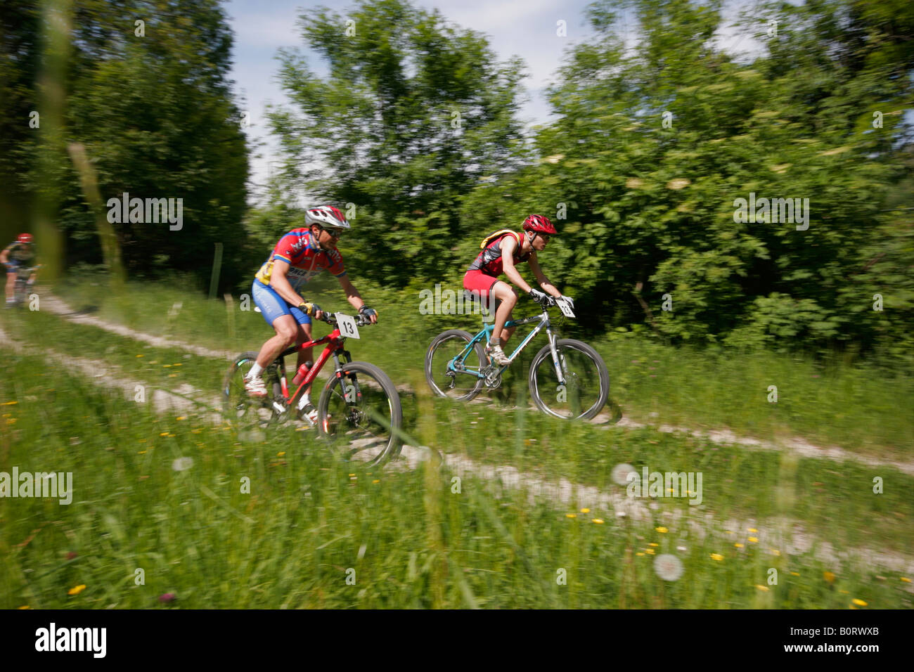 Mtb XC défi. Bardassano, Turin, Italie. Banque D'Images