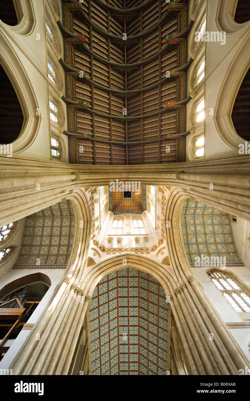 Toit de l'intérieur de St James / Cathédrale St Edmundsbury à Bury St Edmunds, Suffolk, UK Banque D'Images