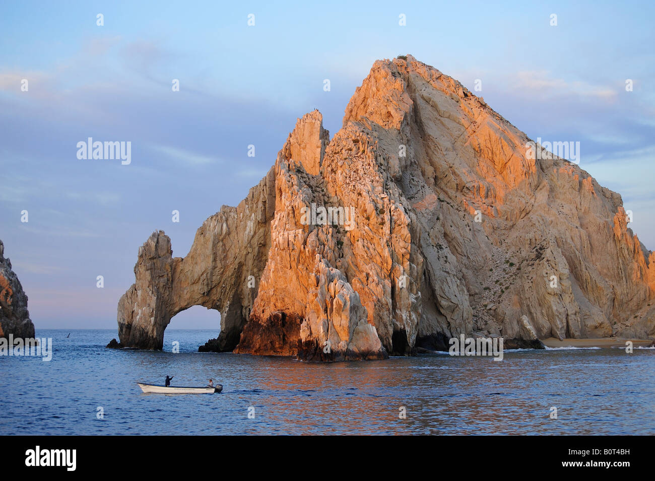 'Un peu de pêche du matin à El Arco del Cabo San Lucas". Banque D'Images
