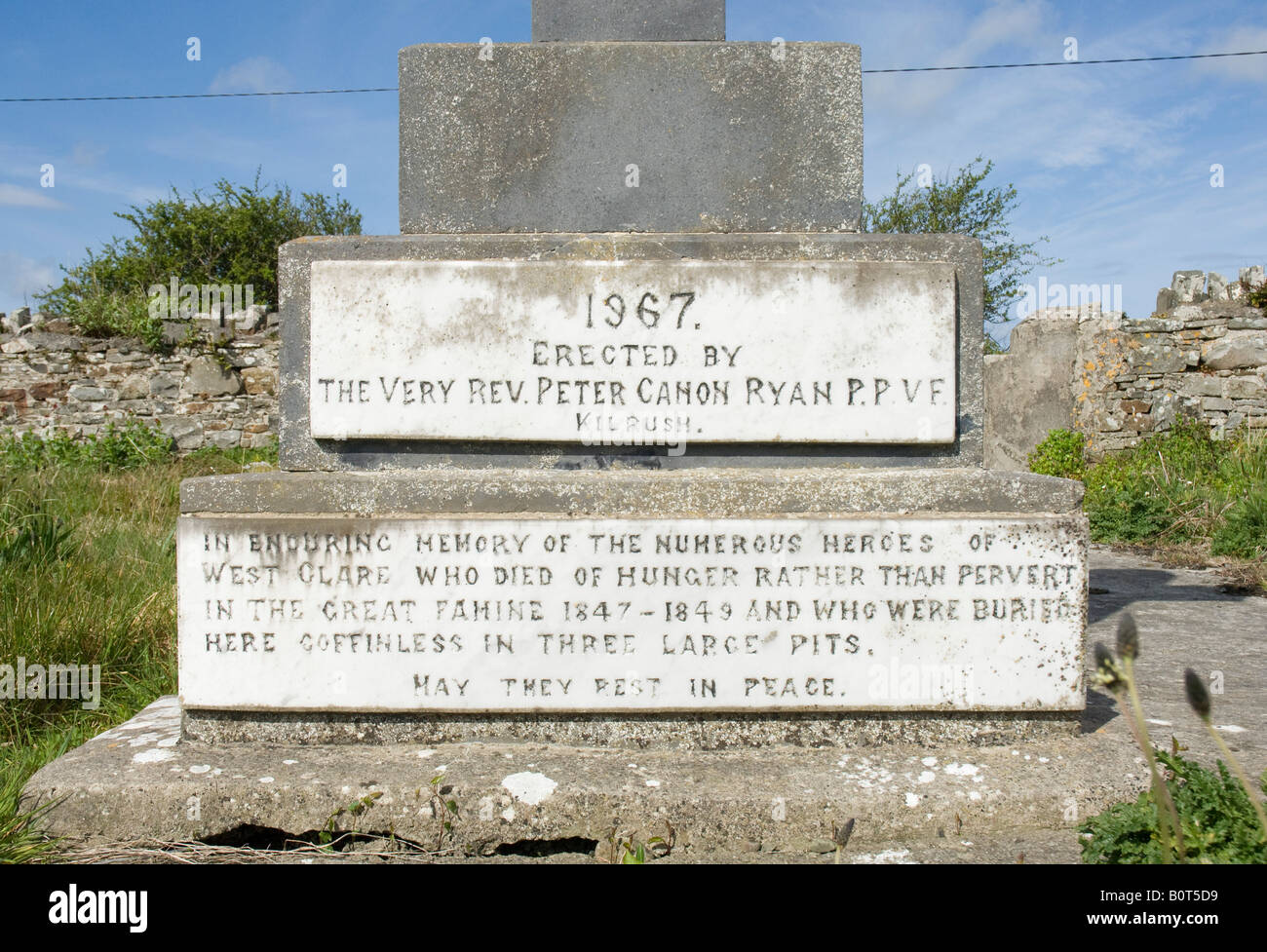 Monument à la mémoire des victimes de la grande famine d'Irlande de 1847-1849 qui refusaient de se convertir au catholicisme au protestantisme Banque D'Images