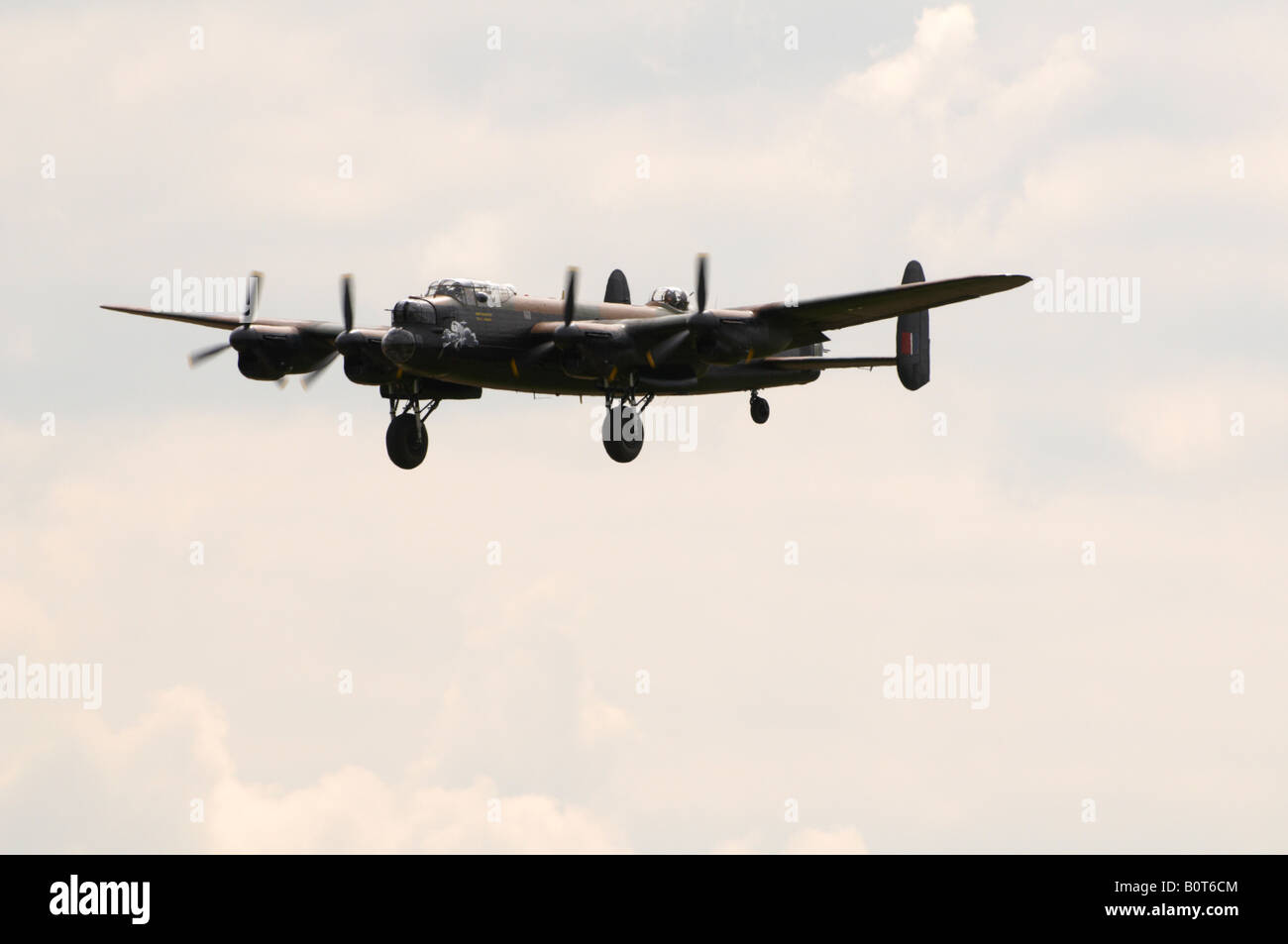 Battle of Britain Memorial Flight Lancaster Duxford Spring Air Show 2008 Banque D'Images