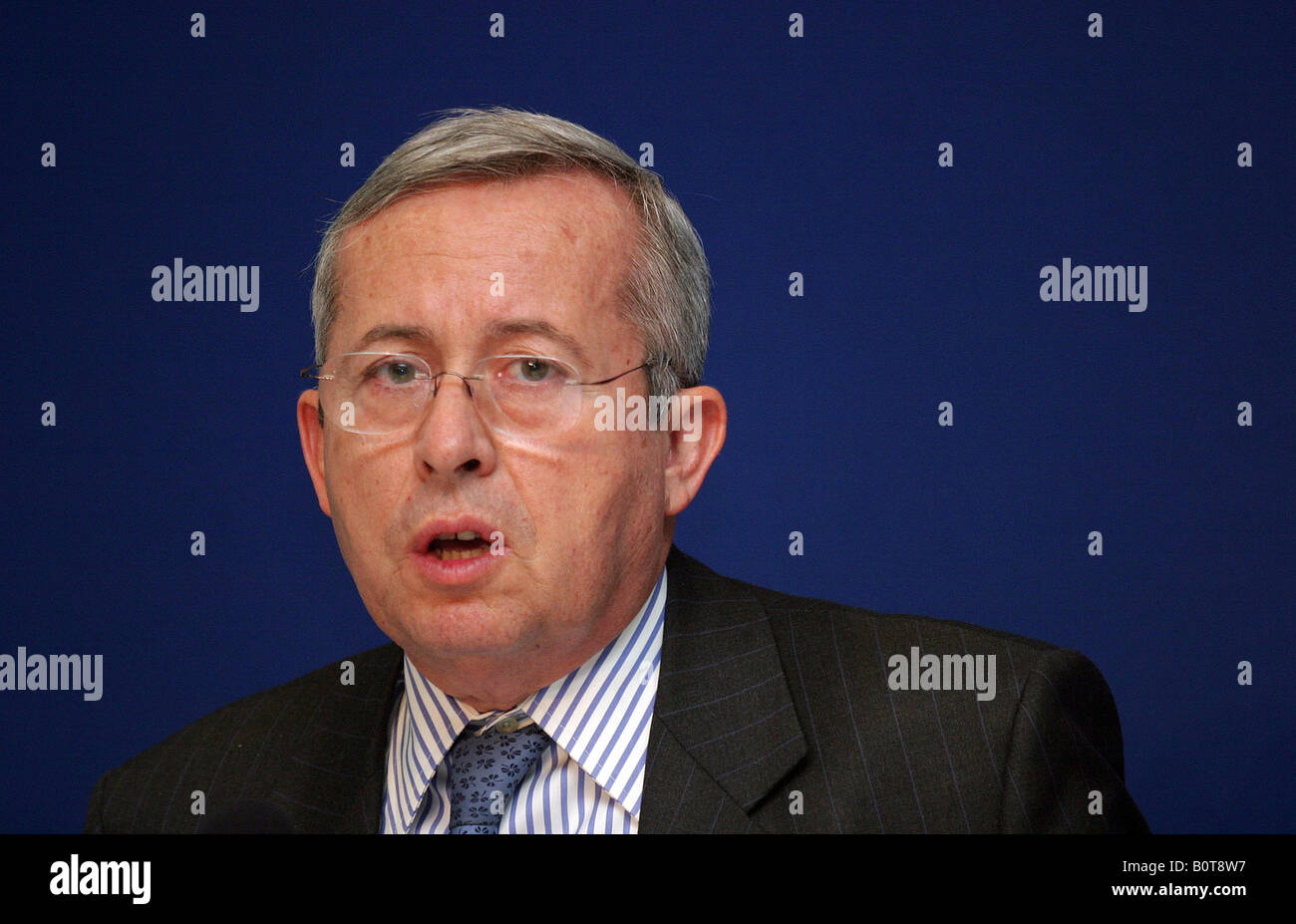 Pierre Henri Gourgeon Chef de l'exploitation d'Air France KLM s'exprimant lors d'une conférence de presse à Paris France mercredi 23 novembre 2005 Banque D'Images