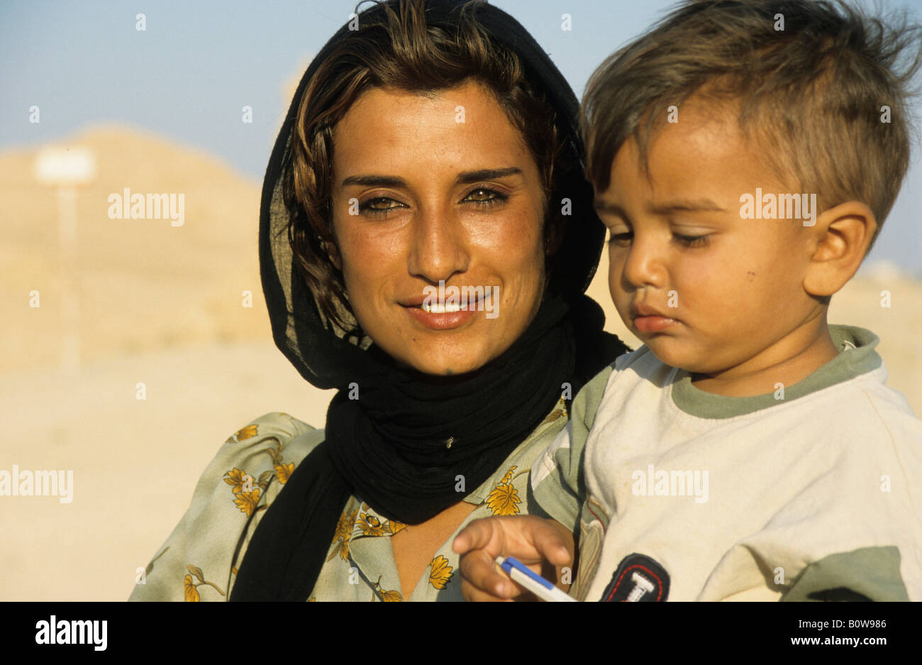 Femme et enfant syrien, Palmyre, en Syrie, au Moyen-Orient Banque D'Images