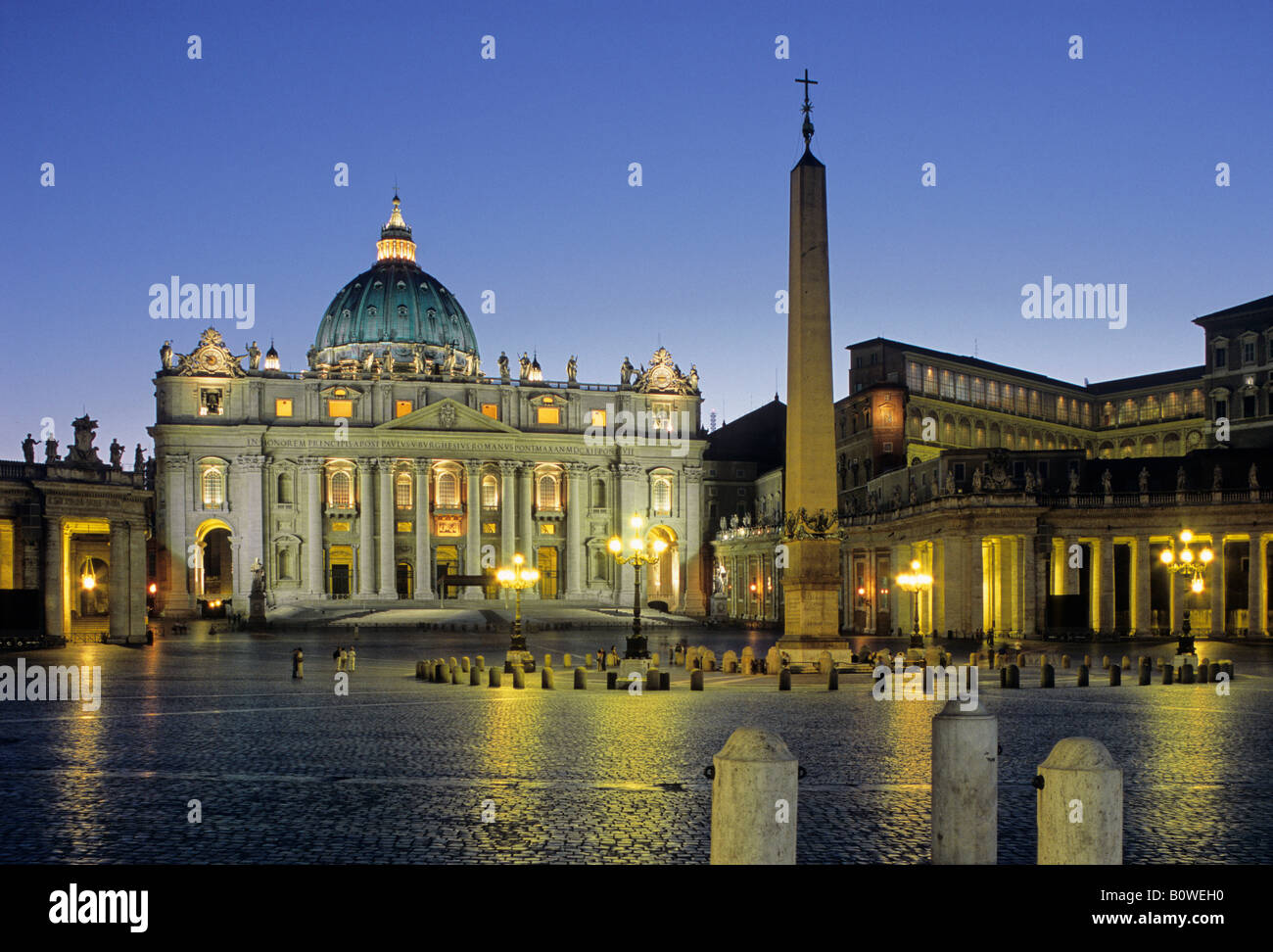 La Basilique St Pierre, Piazza San Pietro, Vatican, Rome, Latium, Italie Banque D'Images
