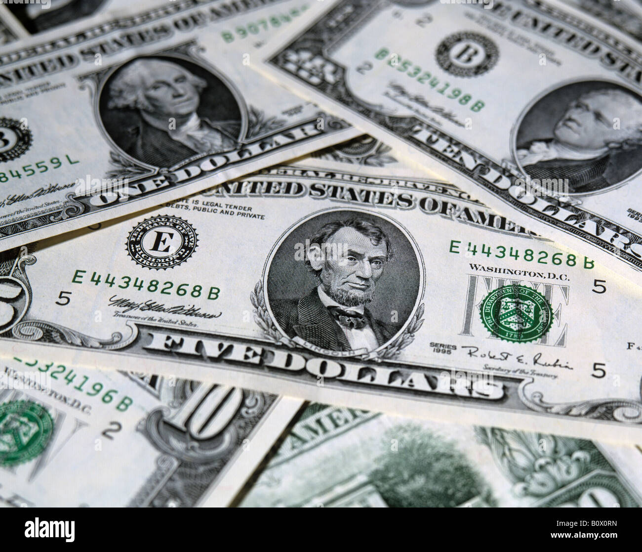Tas de dollars Banque de photographies et d’images à haute résolution ...