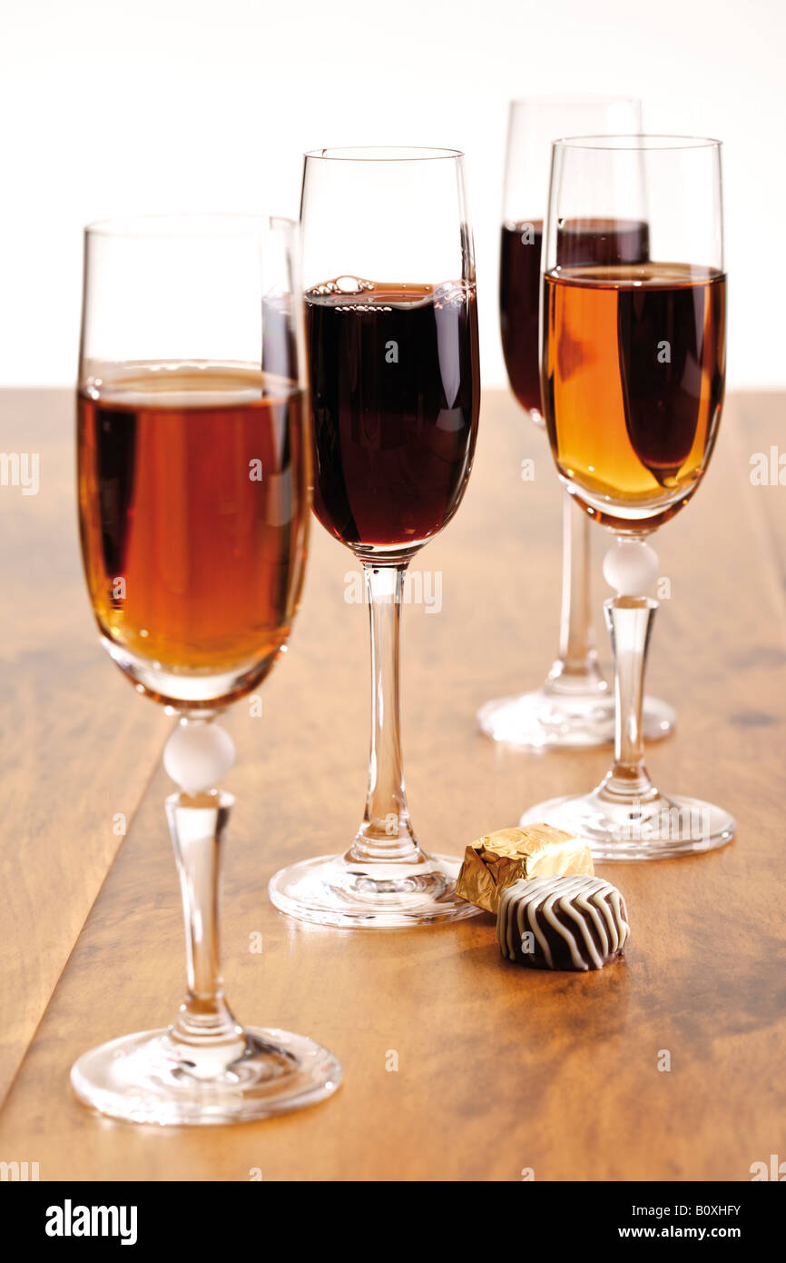 Verres de vin de porto et sherry Banque D'Images