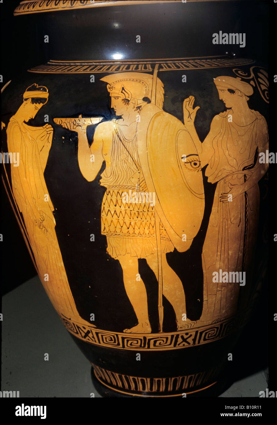 Warrior de quitter la maison. Grenier-rouge figure stamnos, 440-430 av. De Vulci. Banque D'Images