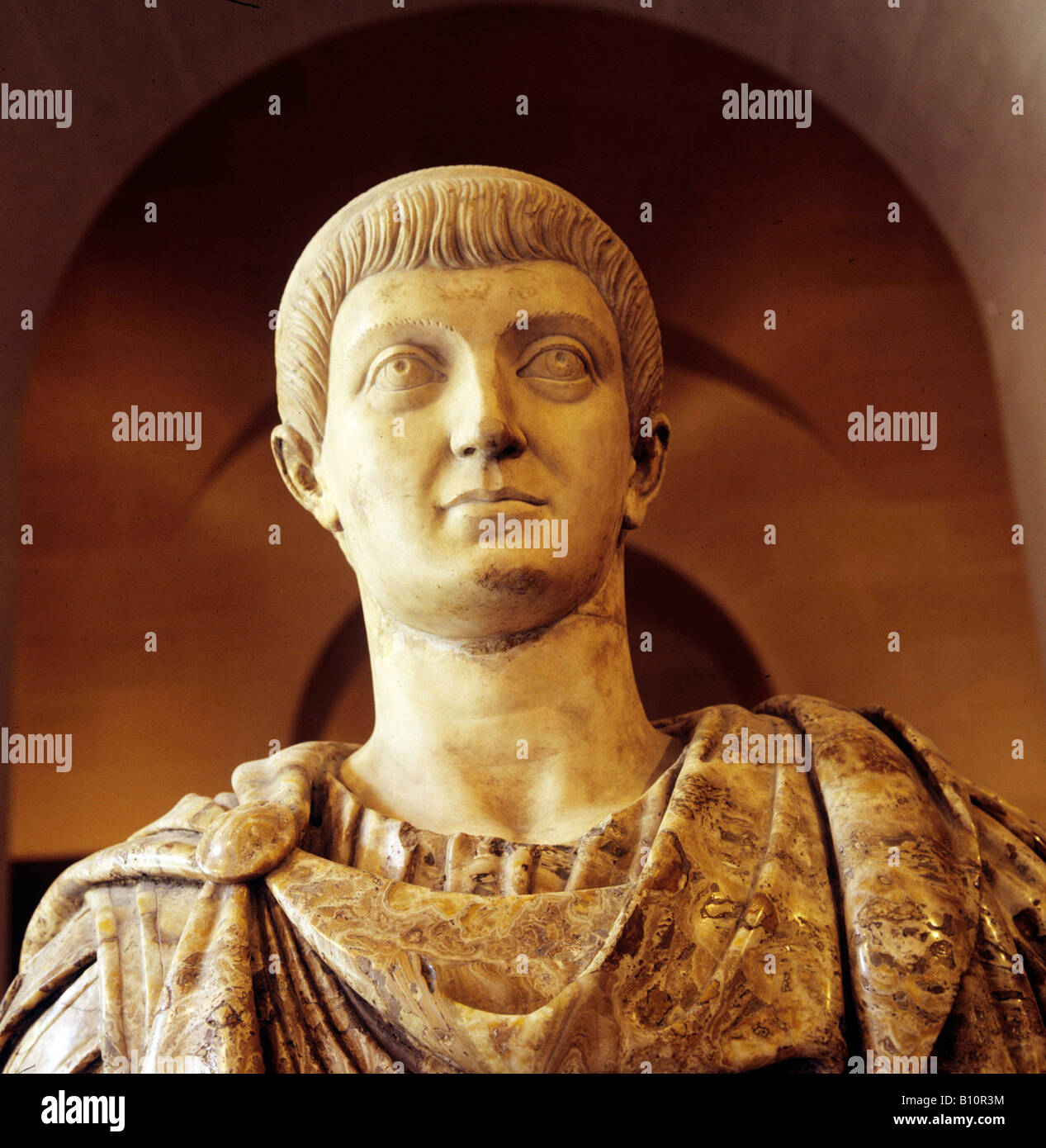 Empereur romain Constantin statue Banque D'Images