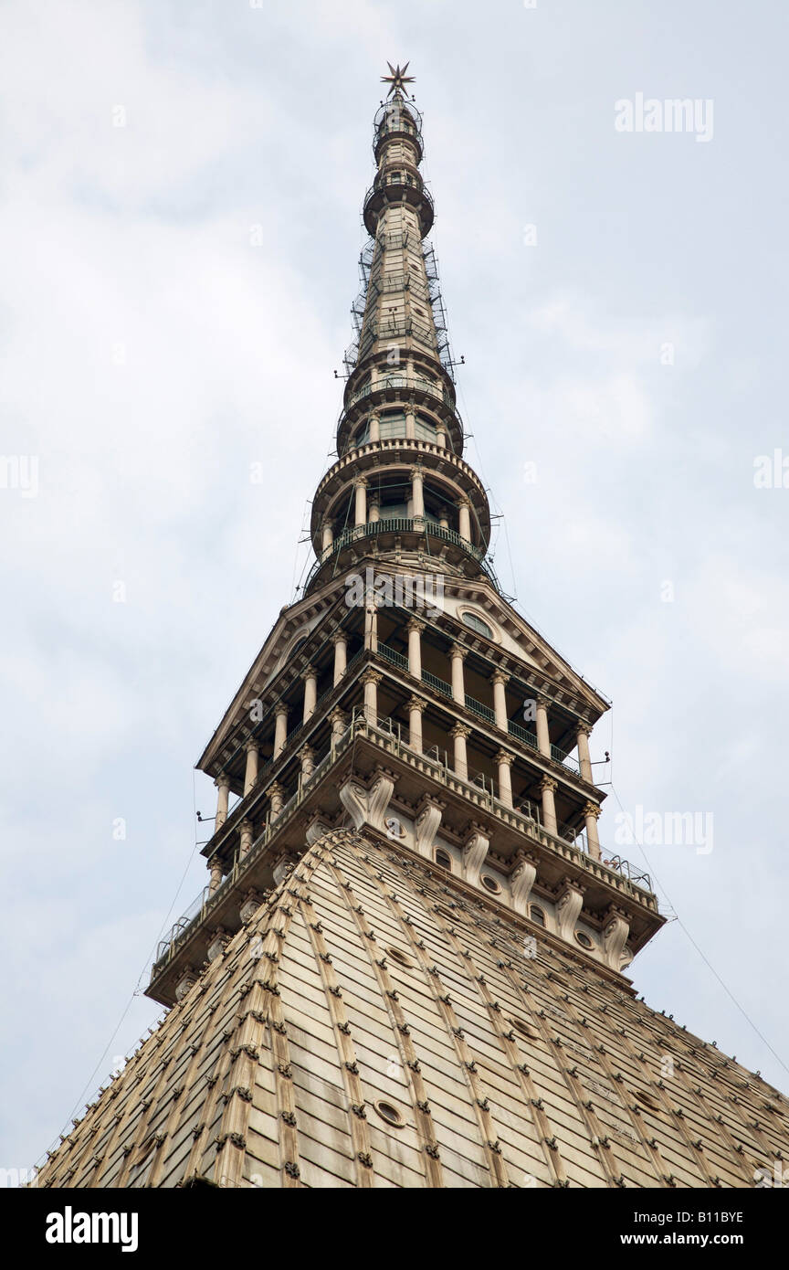 Turin, Mole Antonelliana, errichtet 1863-1880 n. C. Plänen Alessandro Antonelli, Kuppelspitze Banque D'Images