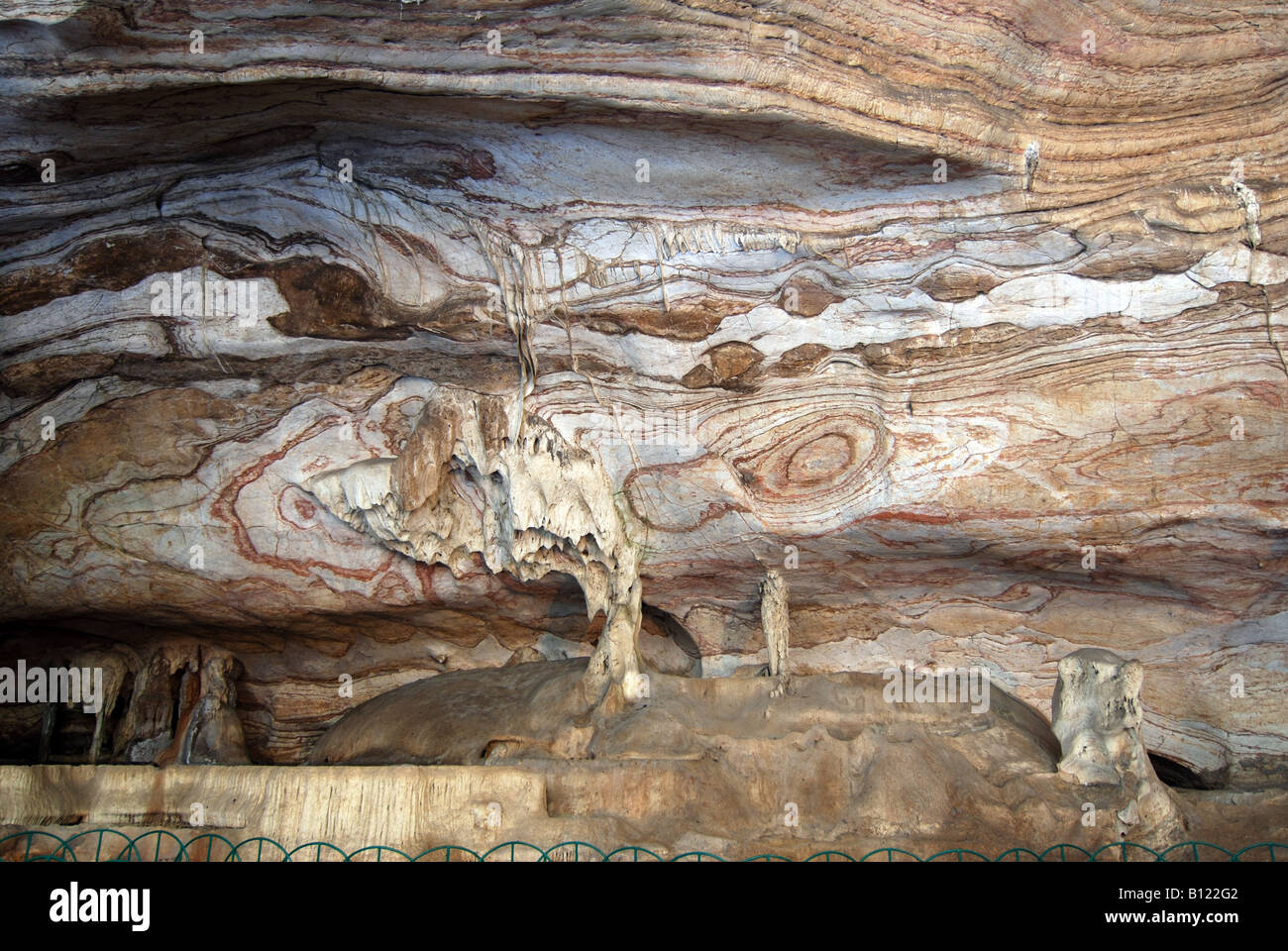 Abstract pattern naturel sur mur cave Banque D'Images